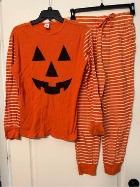 Halloween Pumpkin Face Pajama Set Women’s Small 100% Cotton Orange Striped